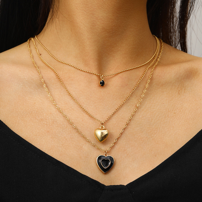 Wholesale Women Fashion Drop Oil Black Peach Heart Pendant Triple