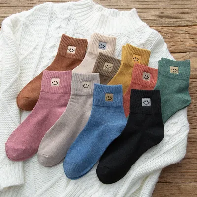 Autumn And Winter Women Fashion Thickened Warm Smiley Embroidered Socks