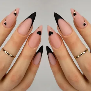 Fashion Matte Black Heart-Shaped Pointed False Nails