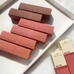 lip gloss